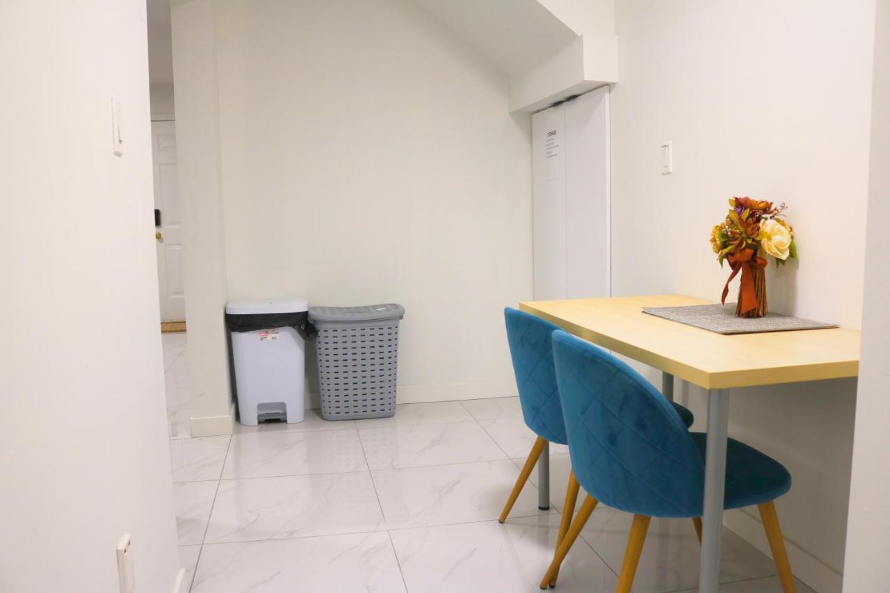 Pristine 3 Beds 2 Washroom Guest Suite サレー エクステリア 写真